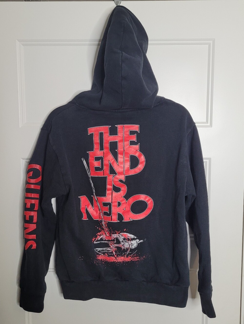 Queens of the Stone Age "The End Is Nero" tour hoodie Size S